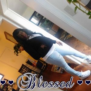 Meet your Posher, Eckie